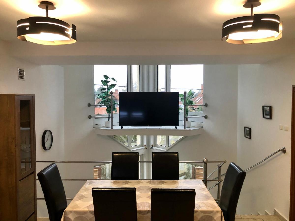 Mol-Ker-Vill Apartment Lenti Luaran gambar
