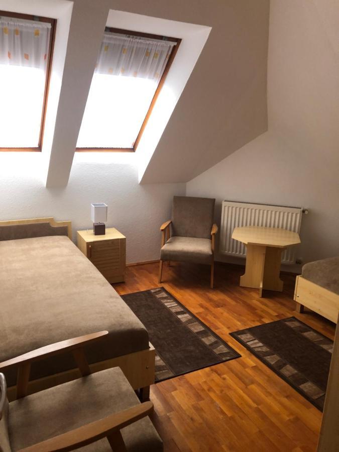Mol-Ker-Vill Apartment Lenti Luaran gambar