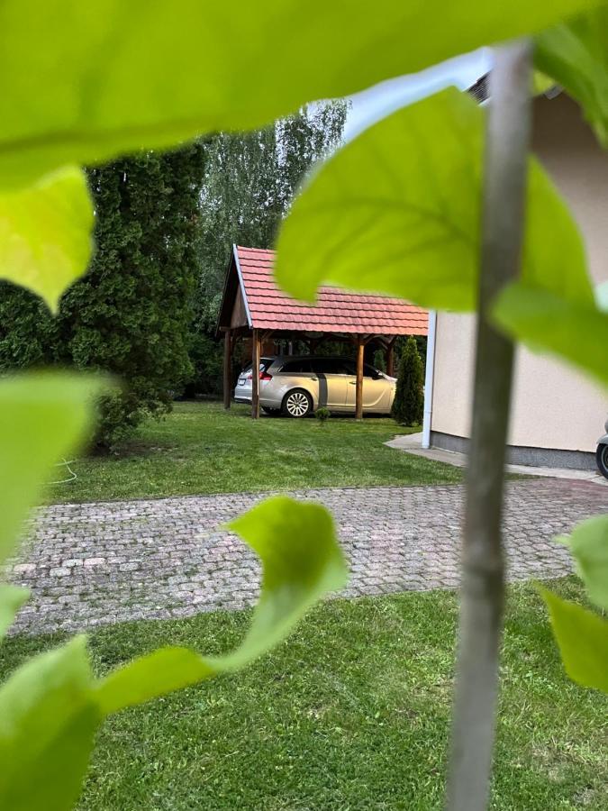 Mol-Ker-Vill Apartment Lenti Luaran gambar